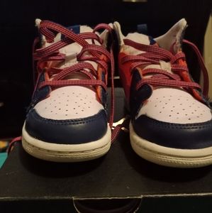 Jordan 1 Mid (TD) Good condition